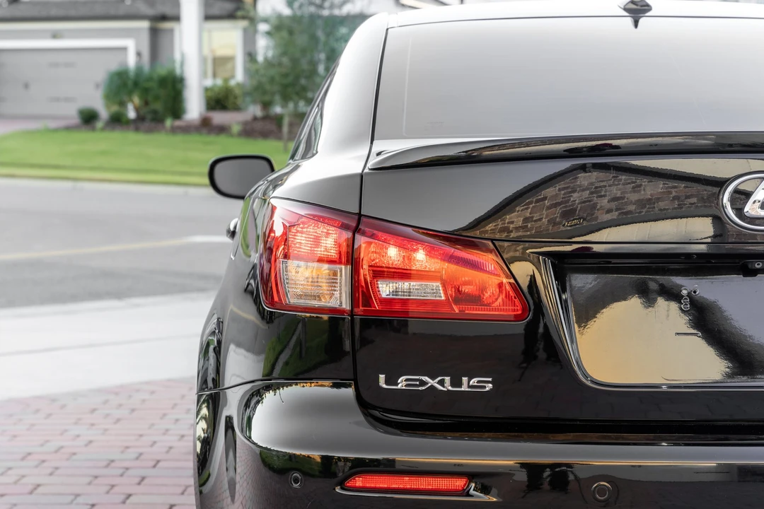 2008 Lexus IS F 2nd Gen - Image 21 of 31