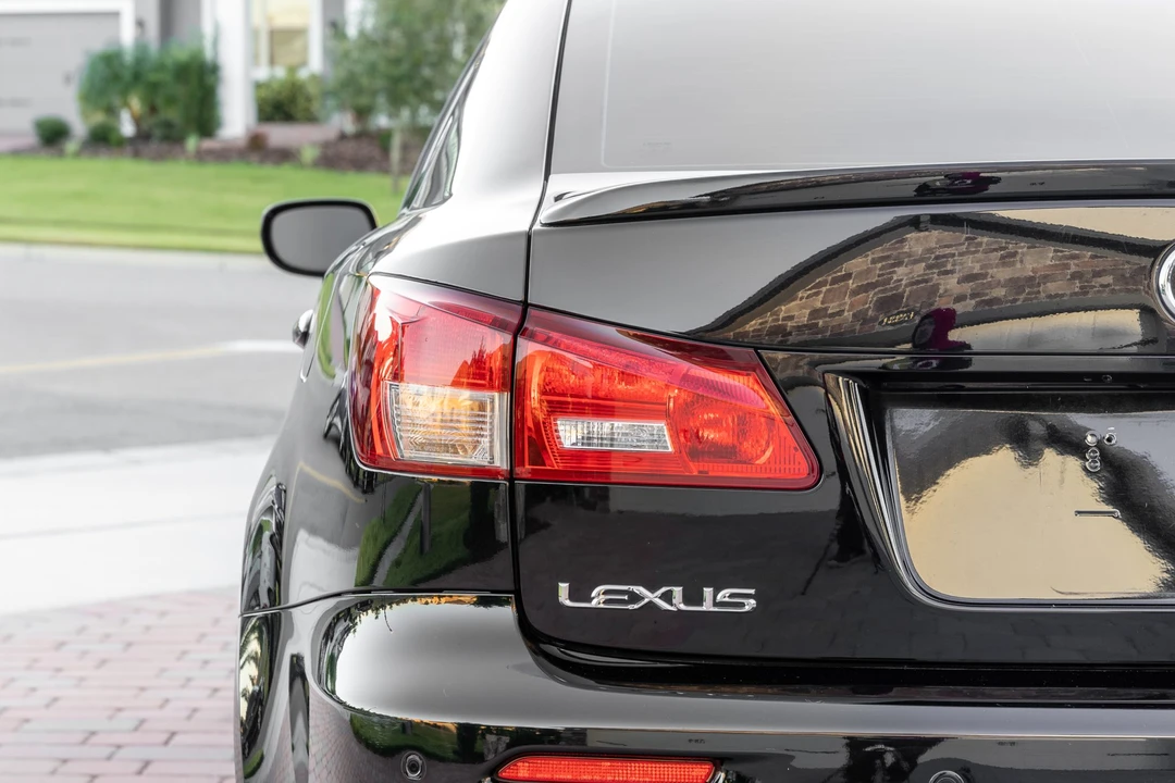 2008 Lexus IS F 2nd Gen - Image 19 of 31