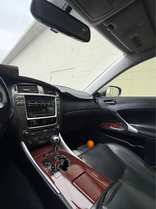 2008 Lexus IS 2nd Gen - Image 14 of 18