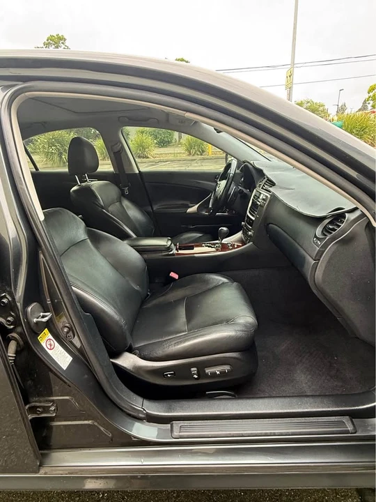 2008 Lexus IS 2nd Gen - Image 10 of 18