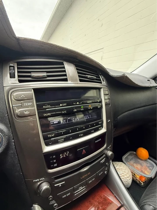 2008 Lexus IS 2nd Gen - Image 17 of 18