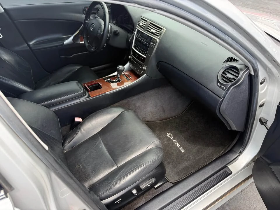 2008 Lexus IS 2nd Gen - Image 10 of 11