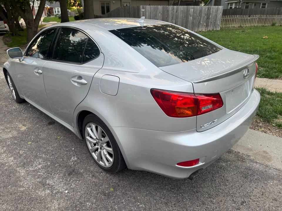 2008 Lexus IS 2nd Gen - Image 4 of 7