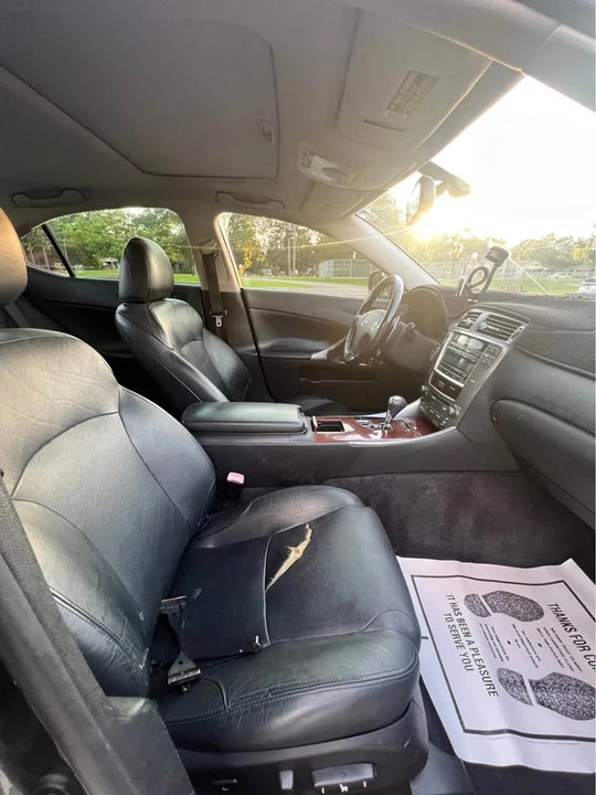 2008 Lexus IS 2nd Gen - Image 9 of 14