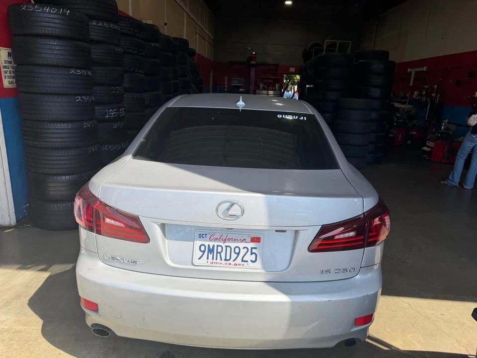 2008 Lexus IS 2nd Gen - Image 3 of 4