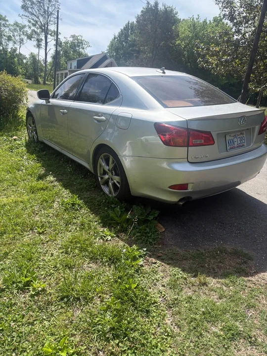 2008 Lexus IS 2nd Gen - Image 2 of 4