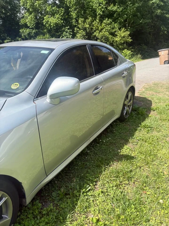 2008 Lexus IS 2nd Gen - Image 4 of 4