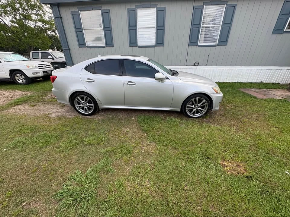 2008 Lexus IS 2nd Gen - Image 4 of 8