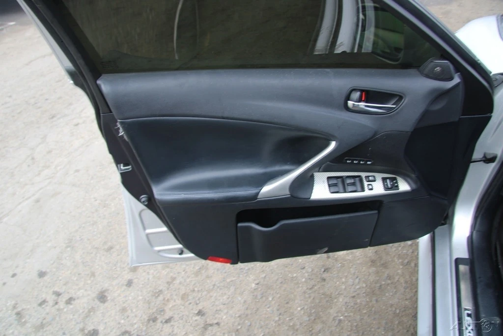 2008 Lexus IS 2nd Gen - Image 12 of 21