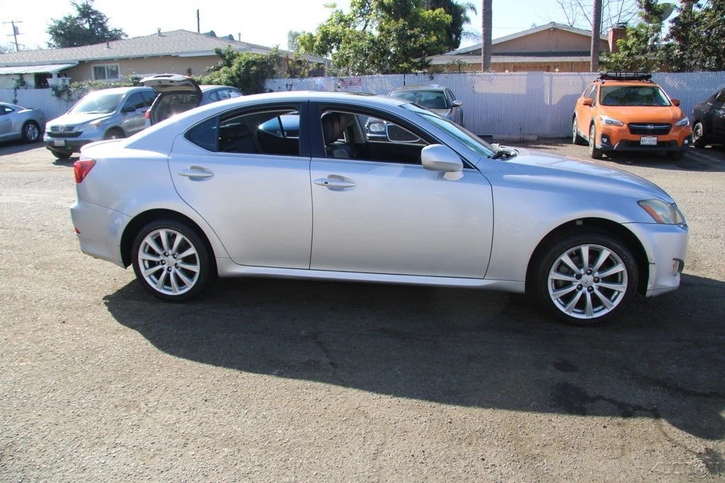 2008 Lexus IS 2nd Gen - Image 9 of 21