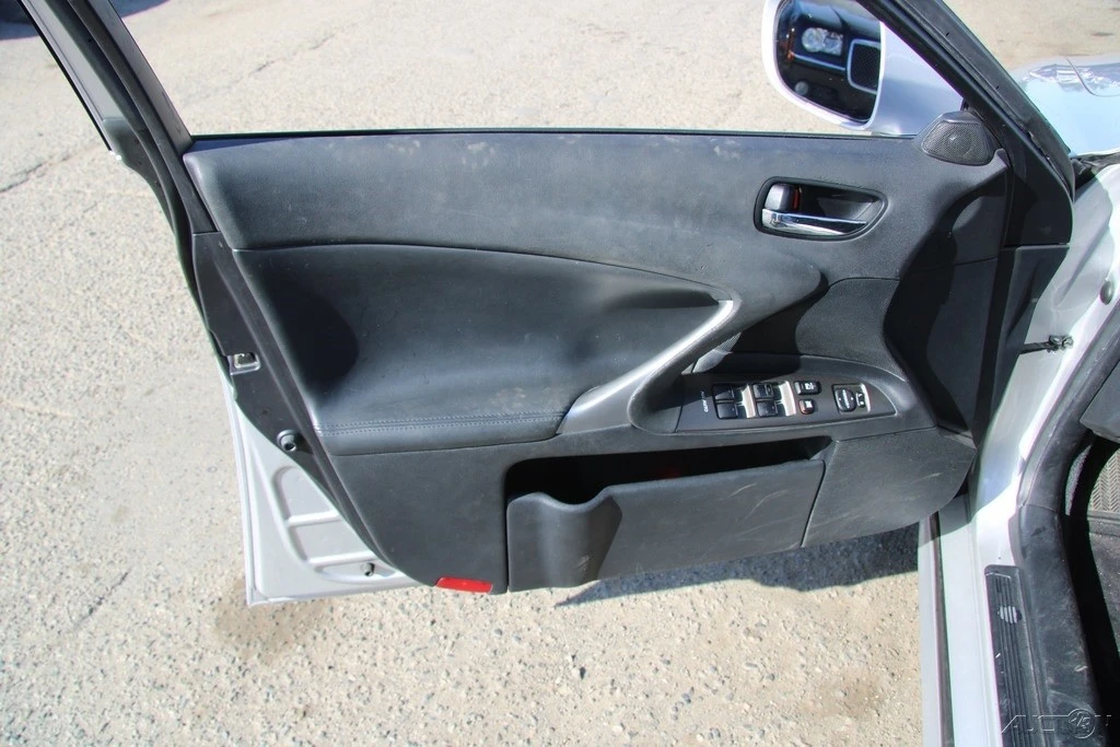2008 Lexus IS 2nd Gen - Image 14 of 21