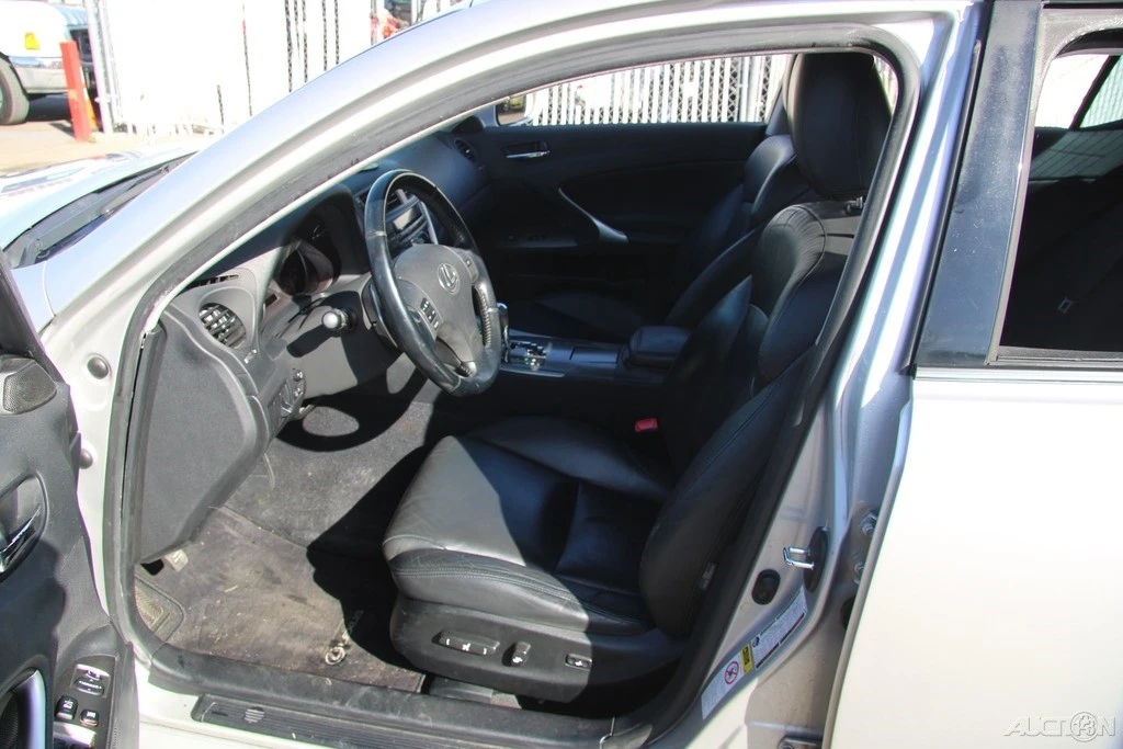 2008 Lexus IS 2nd Gen - Image 15 of 21