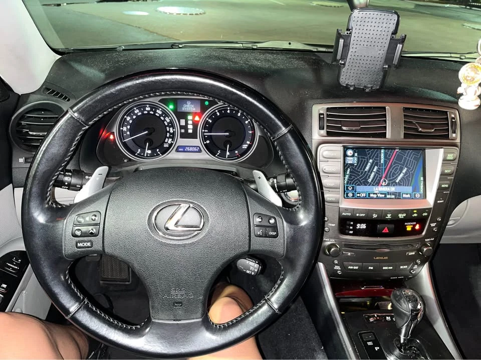 2008 Lexus IS 2nd Gen - Image 9 of 10