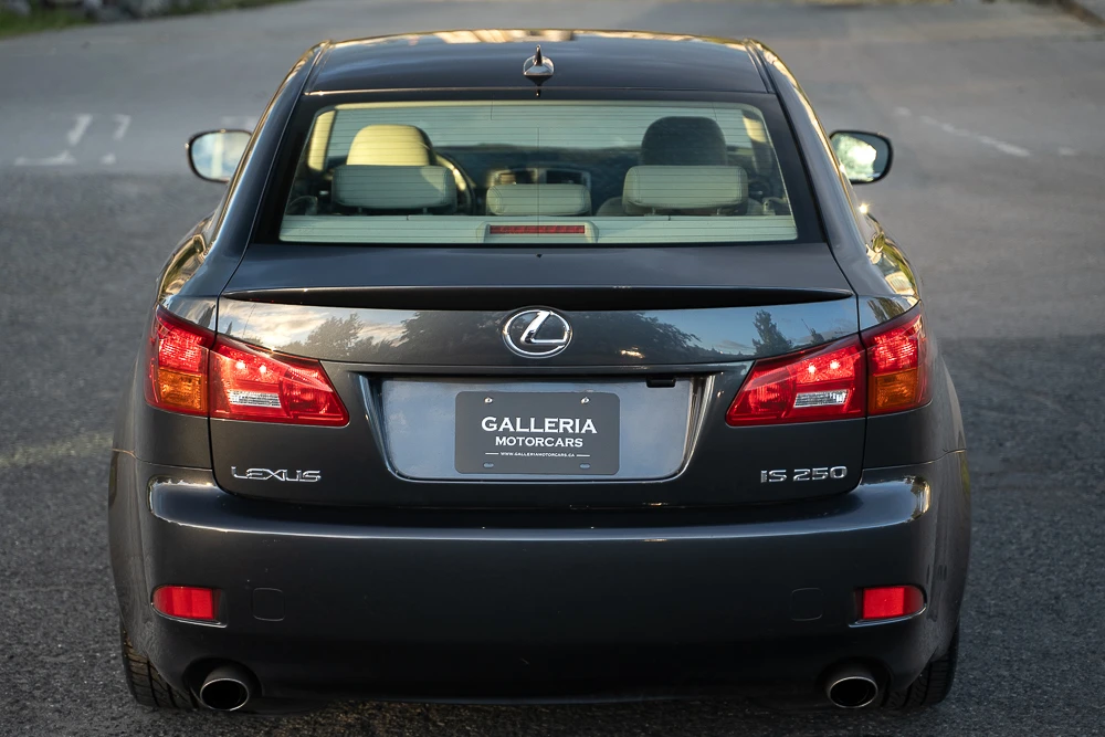 2008 Lexus IS 2nd Gen - Image 22 of 31