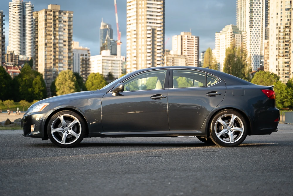 2008 Lexus IS 2nd Gen - Image 29 of 31