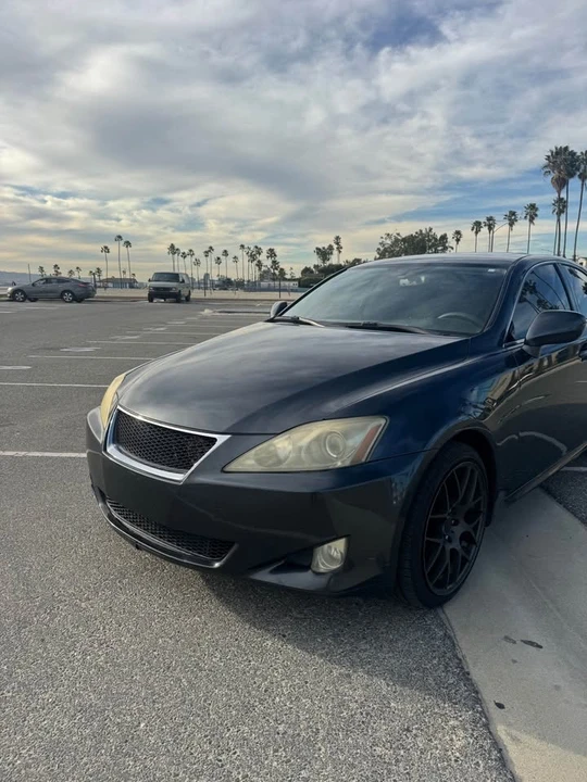 2008 Lexus IS 2nd Gen - Image 2 of 10
