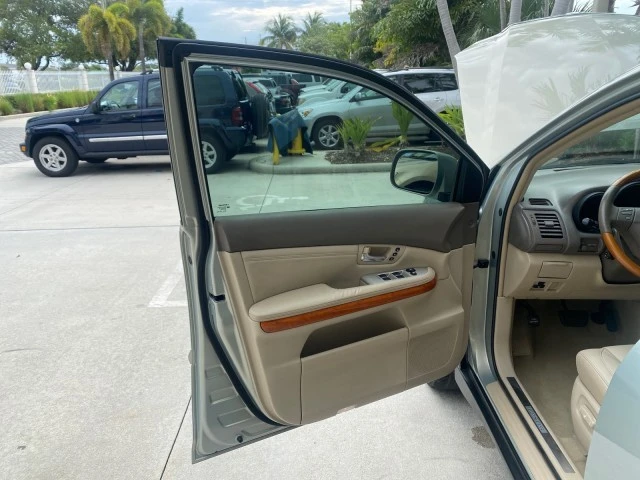 2008 Lexus RX 2nd Gen - Image 10 of 21