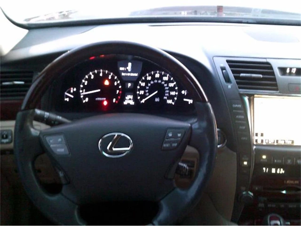 2008 Lexus LS 4th Gen - Image 8 of 17