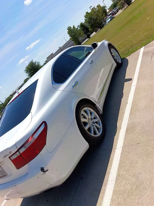 2008 Lexus LS 4th Gen - Image 2 of 12