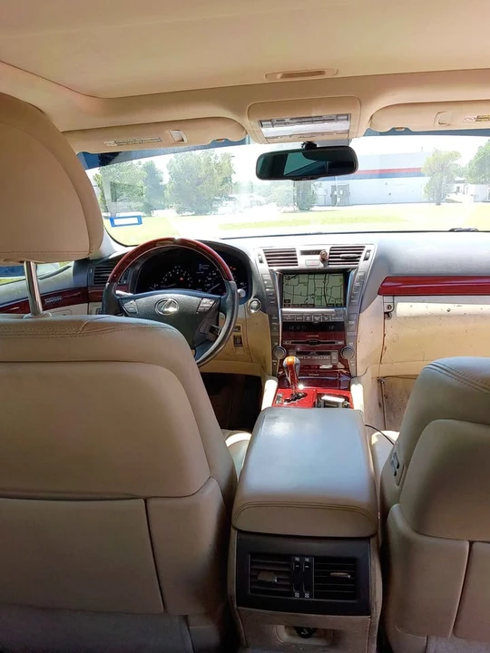 2008 Lexus LS 4th Gen - Image 10 of 12