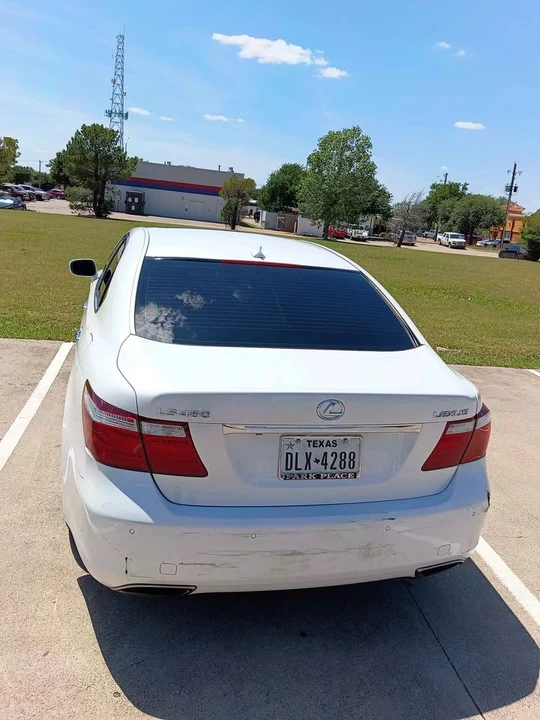 2008 Lexus LS 4th Gen - Image 4 of 12
