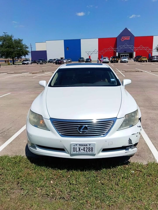 2008 Lexus LS 4th Gen - Image 7 of 12
