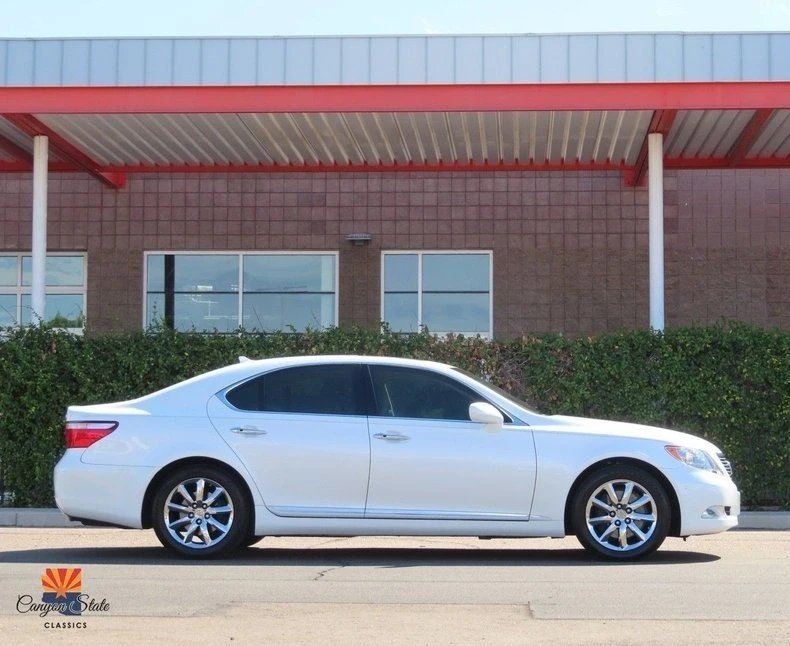 2008 Lexus LS 4th Gen - Image 4 of 10