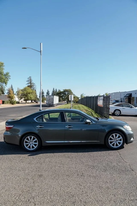 2008 Lexus LS 4th Gen - Image 4 of 20