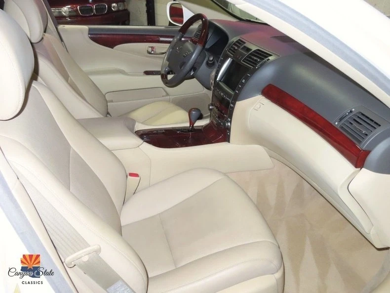 2008 Lexus LS 4th Gen - Image 5 of 10