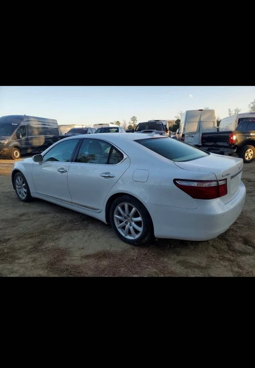 2008 Lexus LS 4th Gen - Image 4 of 7