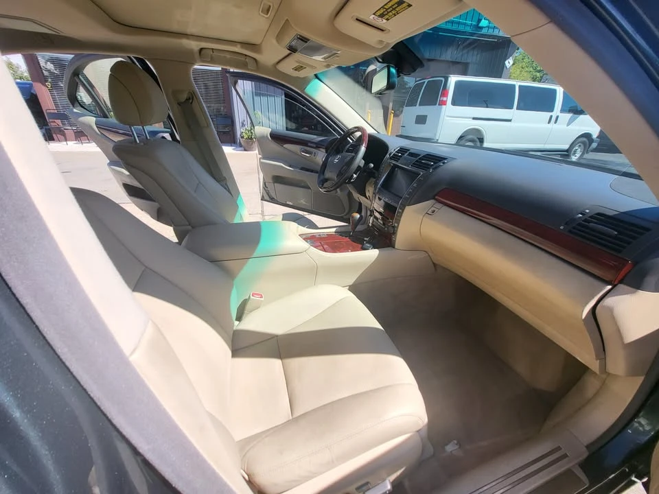 2008 Lexus LS 4th Gen - Image 11 of 15