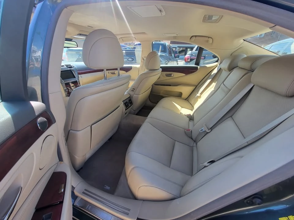 2008 Lexus LS 4th Gen - Image 8 of 15