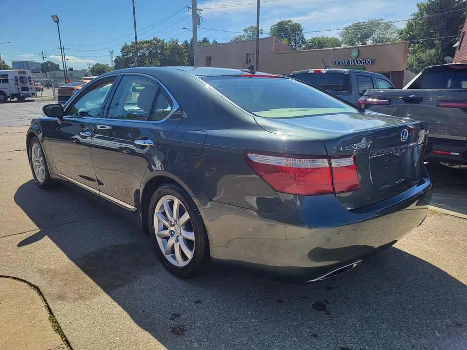 2008 Lexus LS 4th Gen - Image 4 of 15