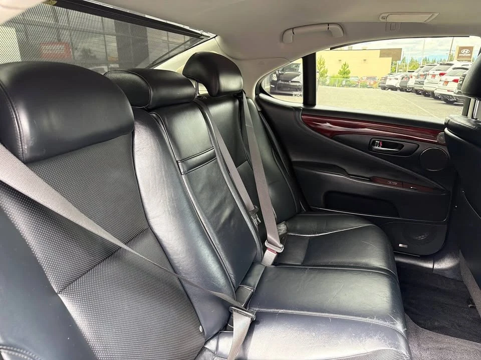 2008 Lexus LS 4th Gen - Image 15 of 20