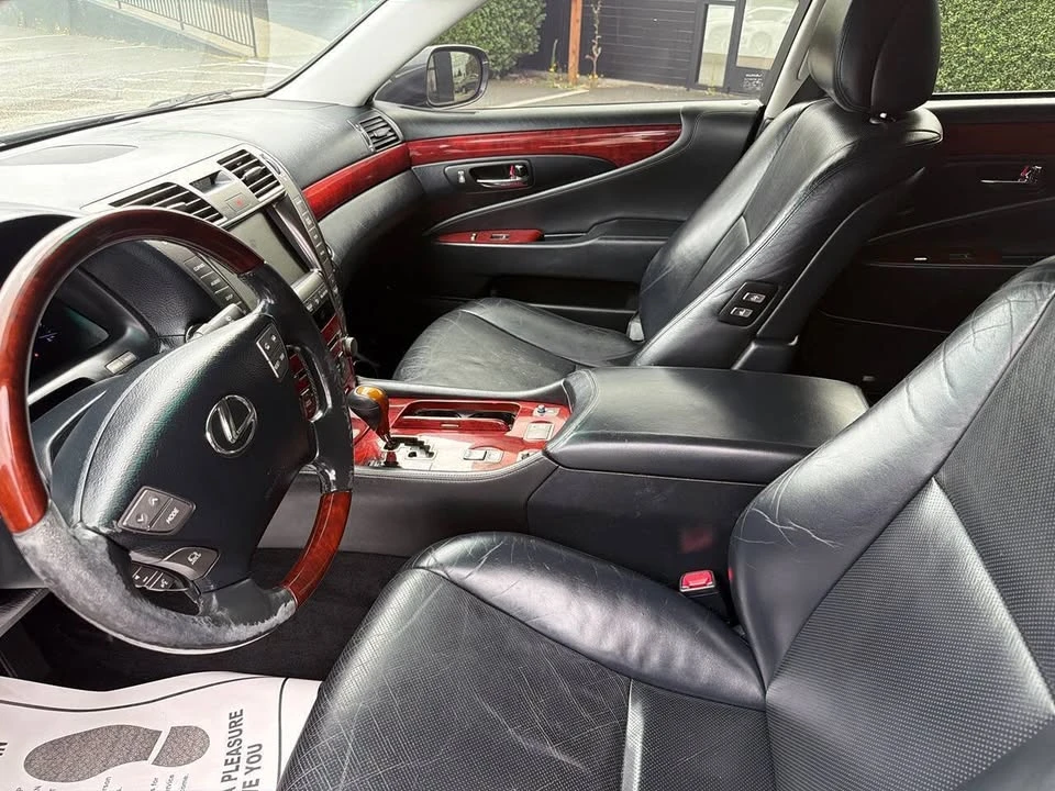 2008 Lexus LS 4th Gen - Image 19 of 20