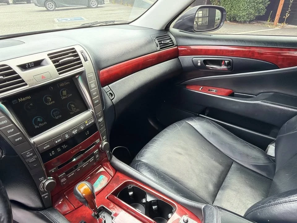2008 Lexus LS 4th Gen - Image 17 of 20