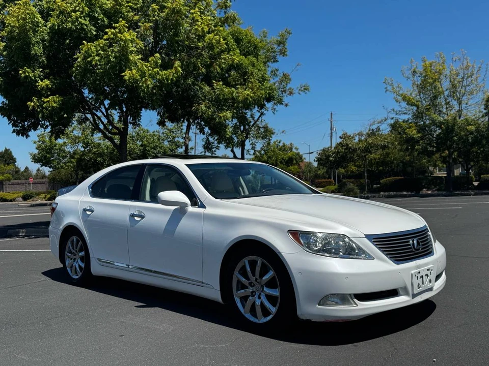 2008 Lexus LS 4th Gen - Image 3 of 14