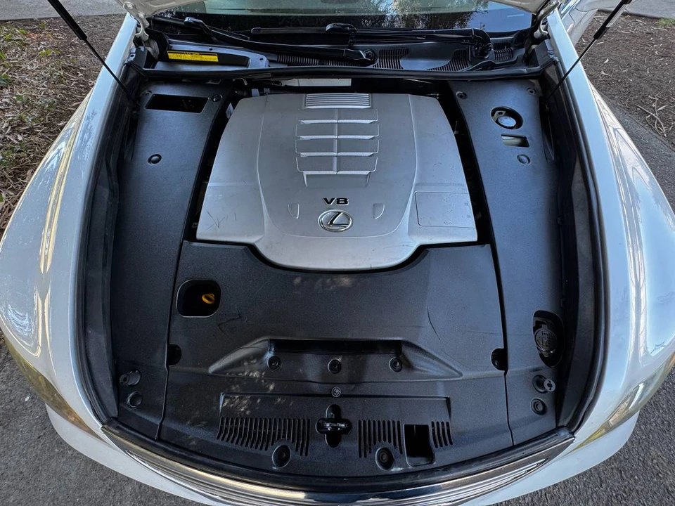 2008 Lexus LS 4th Gen - Image 13 of 14