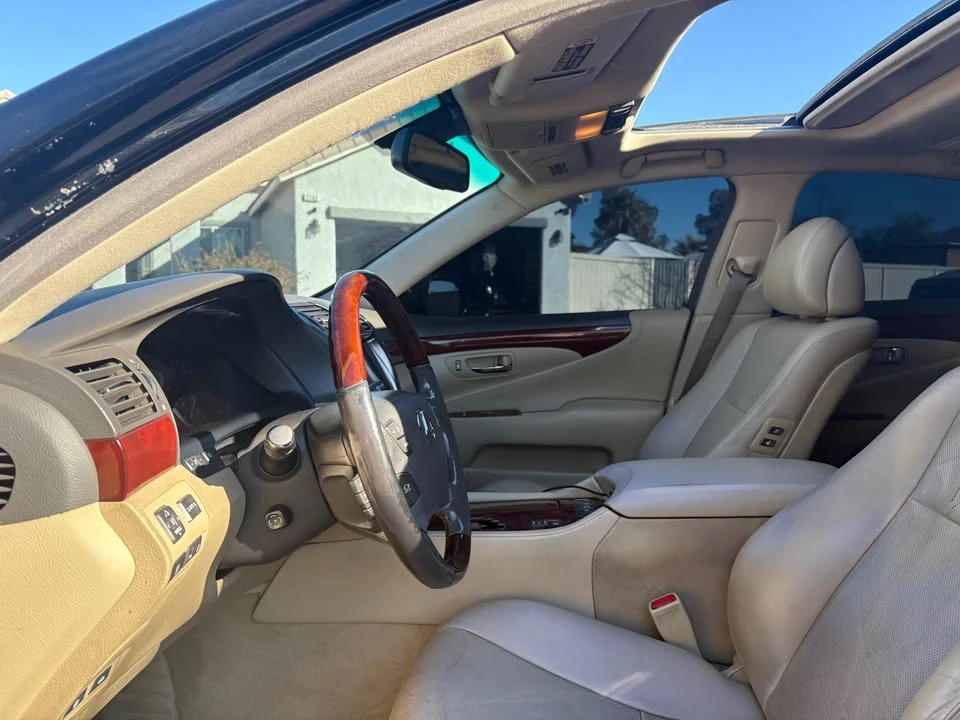 2008 Lexus LS 4th Gen - Image 10 of 11