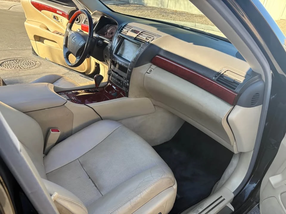 2008 Lexus LS 4th Gen - Image 9 of 11