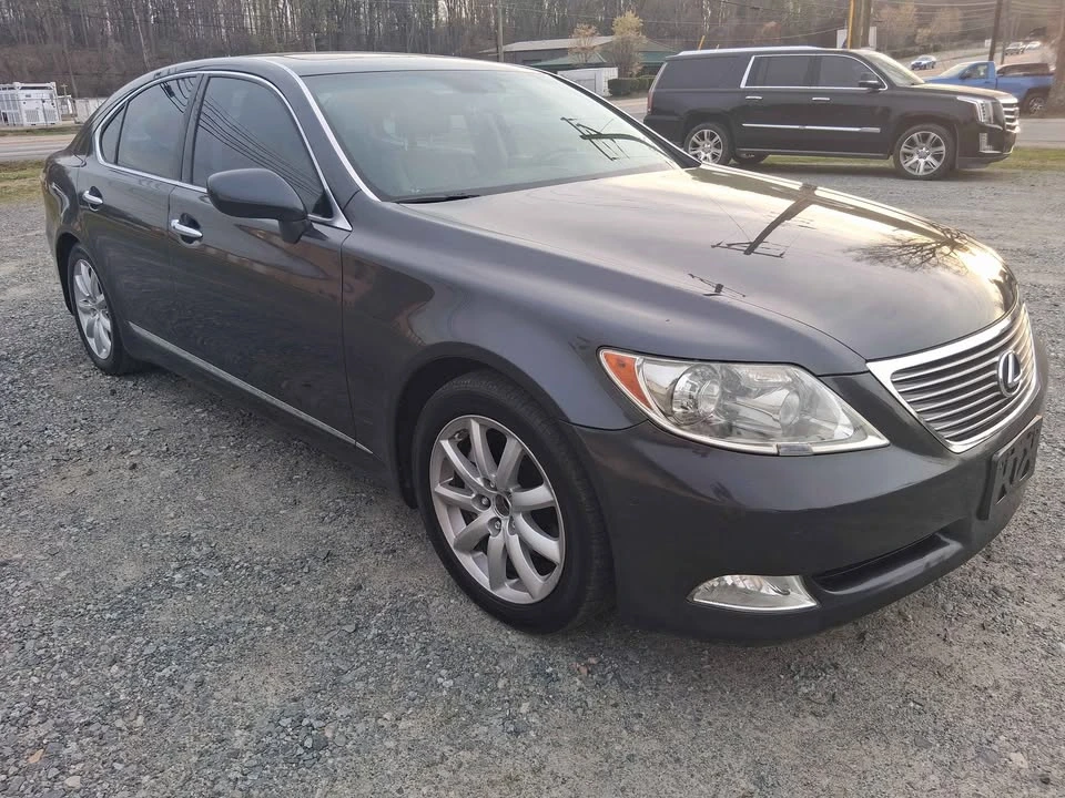 2008 Lexus LS 4th Gen - Image 2 of 16