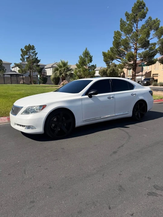 2008 Lexus LS 4th Gen - Image 7 of 13