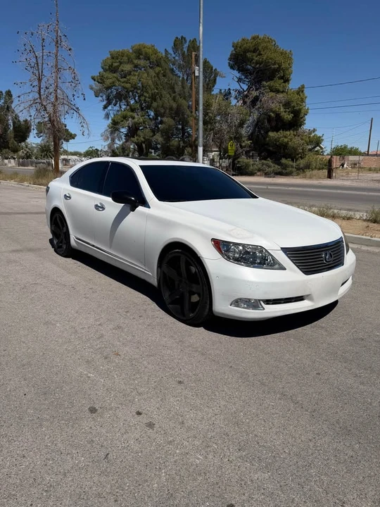 2008 Lexus LS 4th Gen - Image 2 of 12