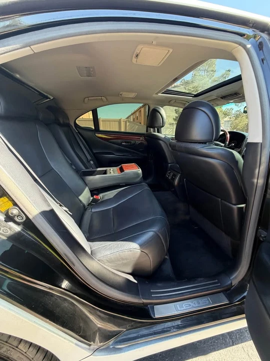 2008 Lexus LS 4th Gen - Image 12 of 13