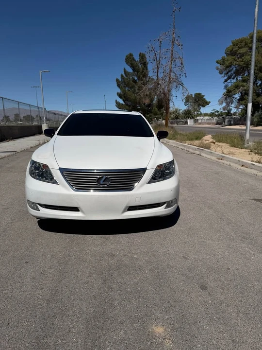 2008 Lexus LS 4th Gen - Image 3 of 12