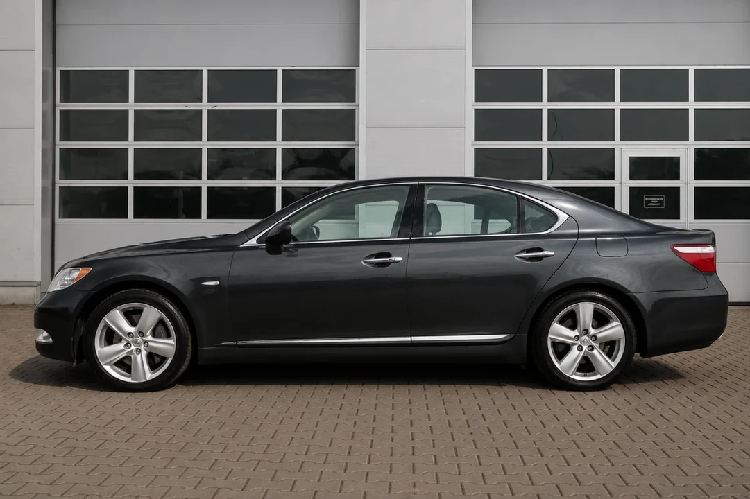 2008 Lexus LS 4th Gen - Image 6 of 31