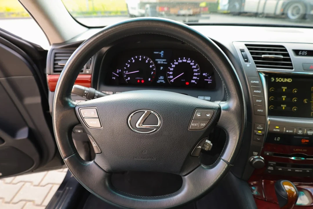 2008 Lexus LS 4th Gen - Image 31 of 31
