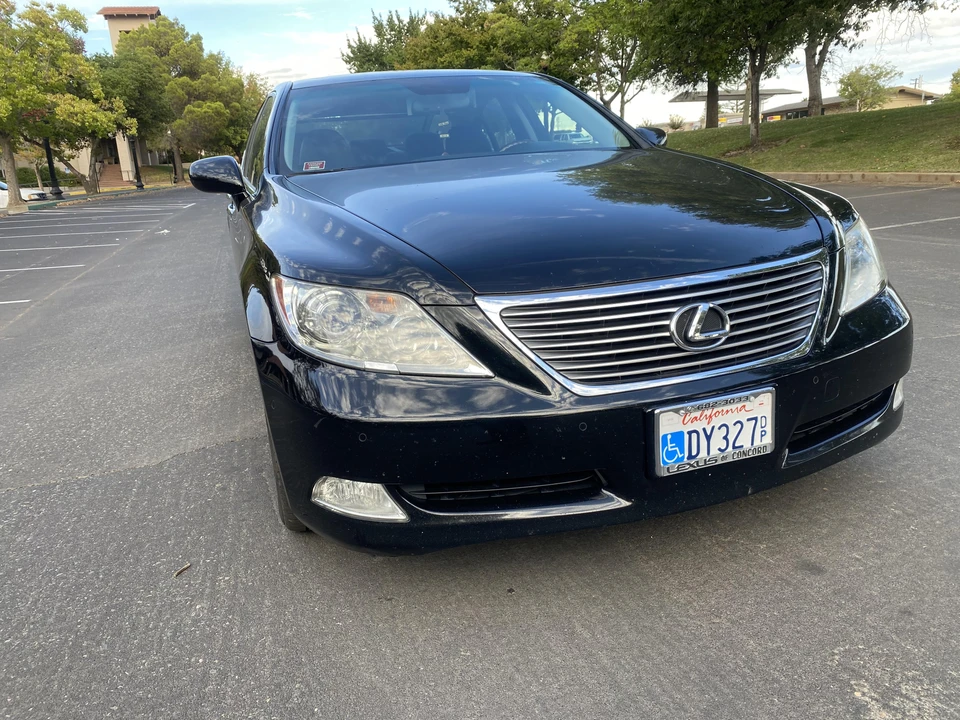 2008 Lexus LS 4th Gen - Image 28 of 31