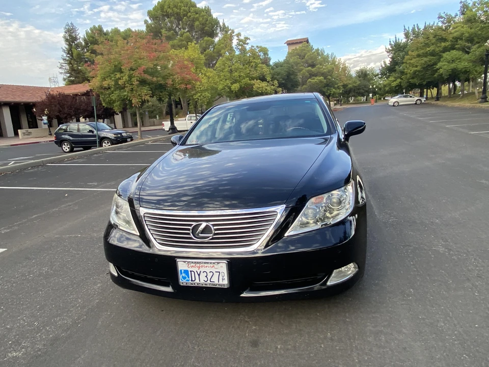 2008 Lexus LS 4th Gen - Image 7 of 31