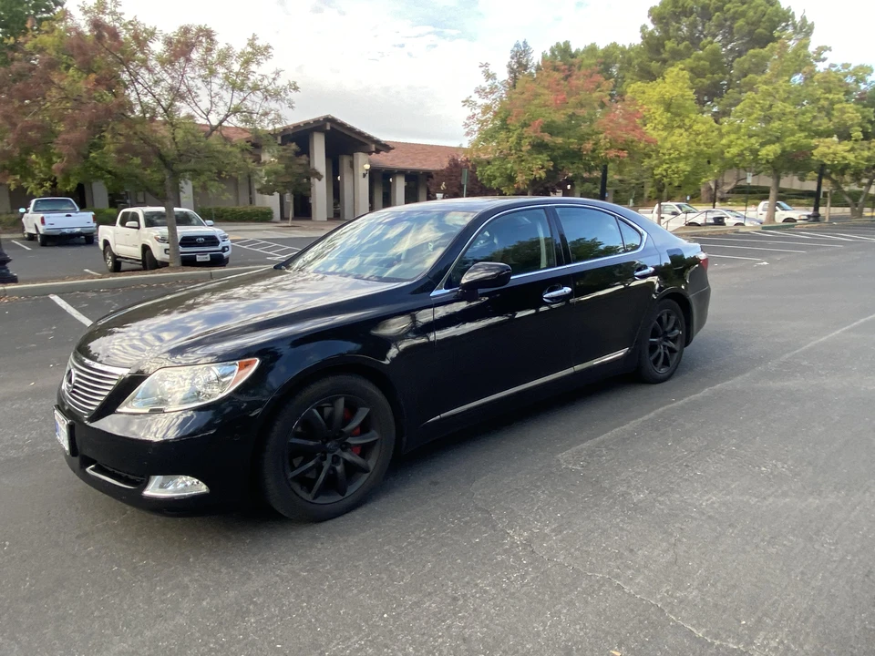 2008 Lexus LS 4th Gen - Image 12 of 31